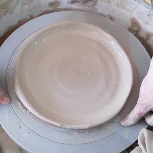 301 Wheel Throwing – 1kg Plate Form